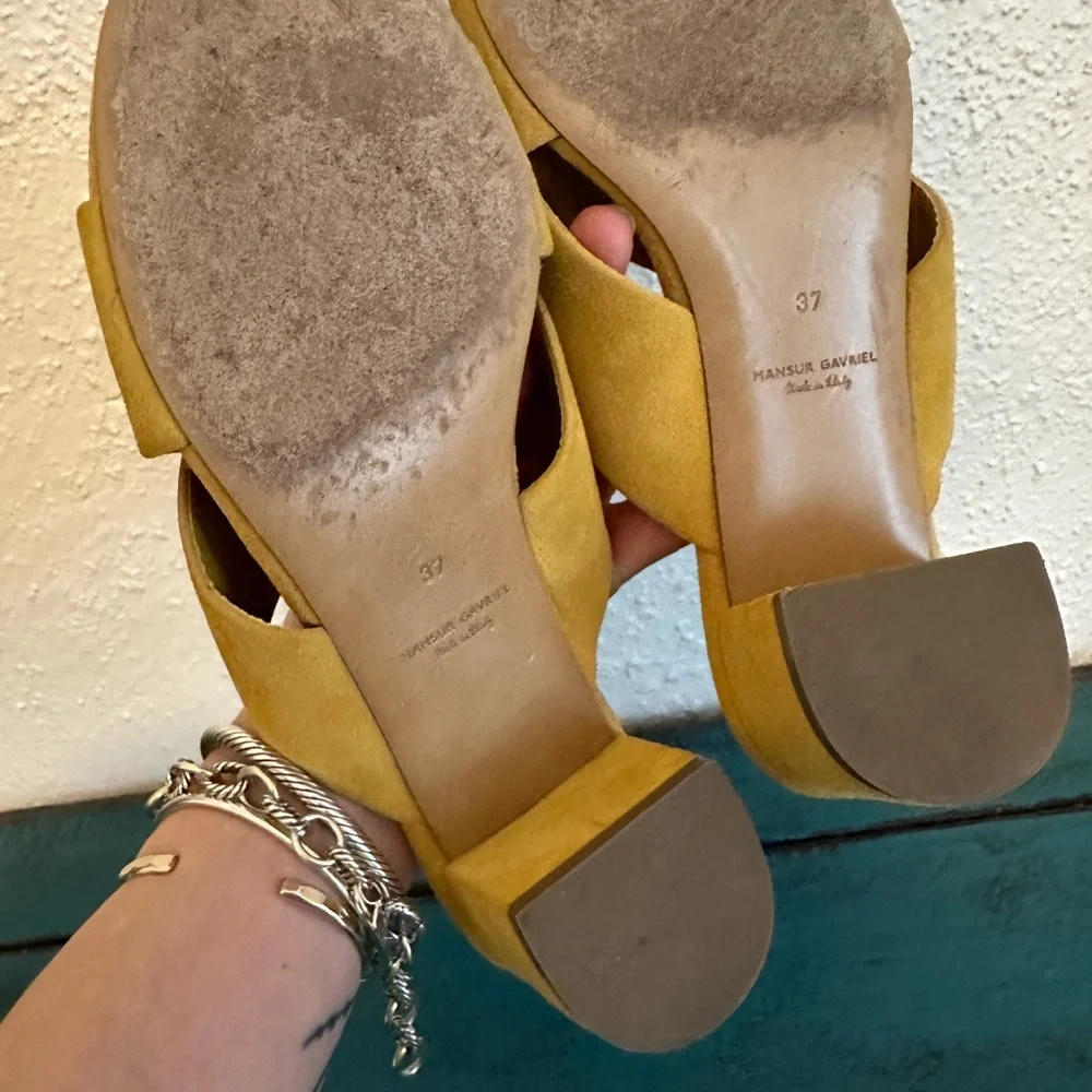 Mansur Gavriel Suede Crossover Sandals
Size: EU 37 (Approx. US 7) Regular (M, B) - Picture 3 of 4